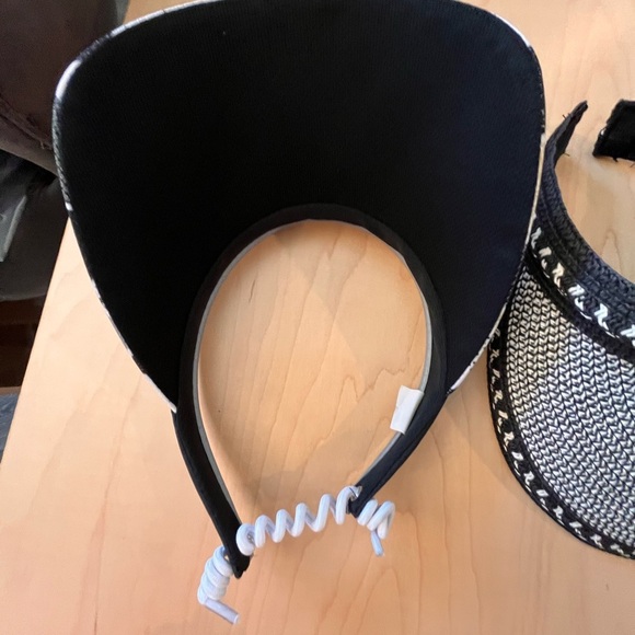 Set of Two Visors - Picture 2 of 5